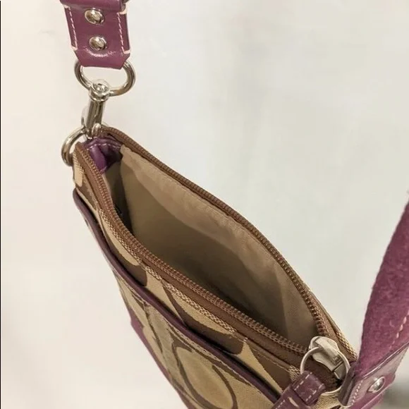 Coach Crossbody Bag - Picture 4 of 4